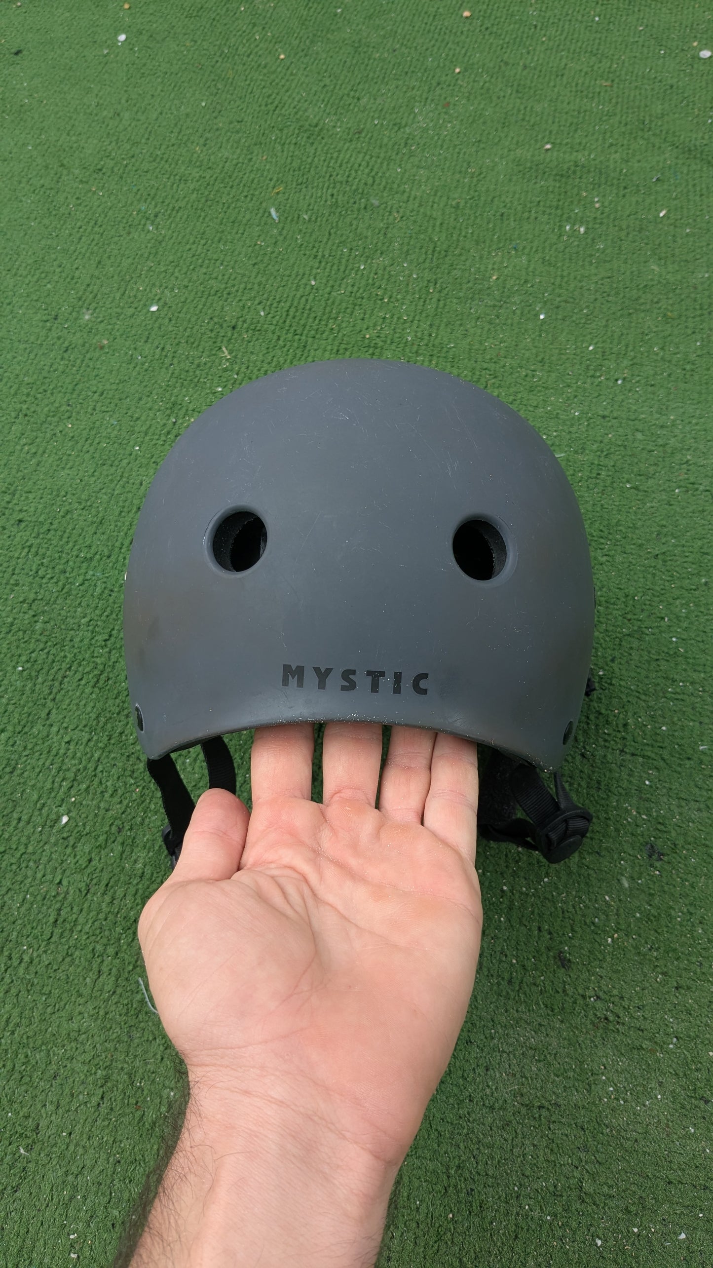 MYSTIC MK8 HELMET SIZE M - USADO