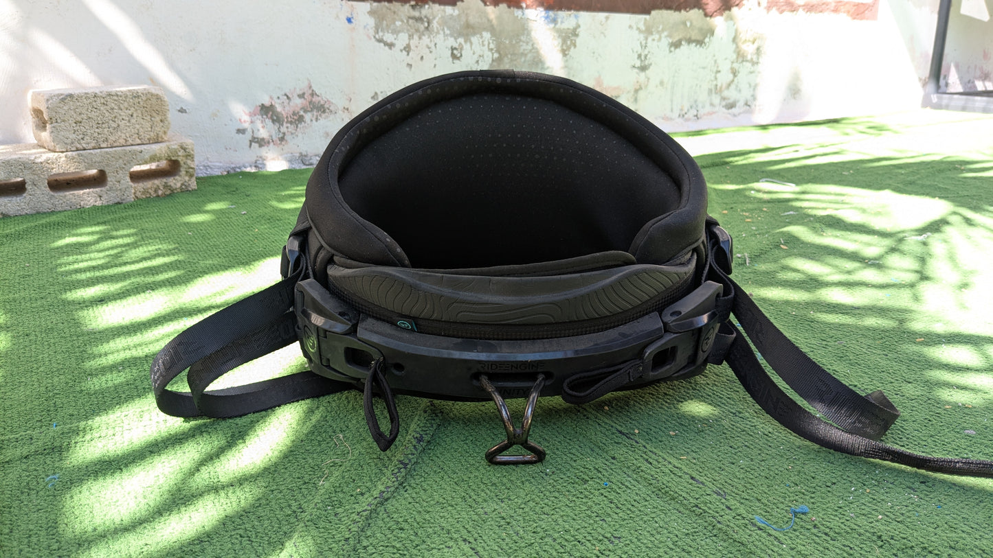 RIDE ENGINE MOMENTUM V2 TALLA M 2023 - USADO