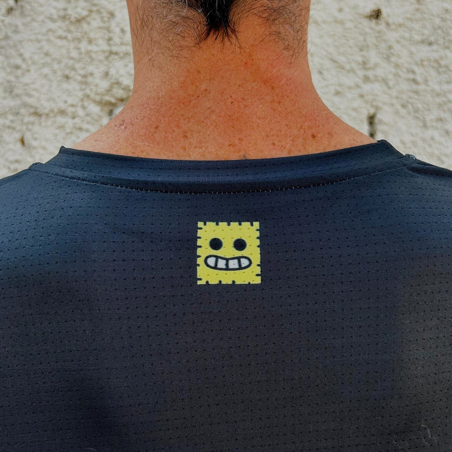 LA JUGUETERIA LOOSE FIT RASHGUARD