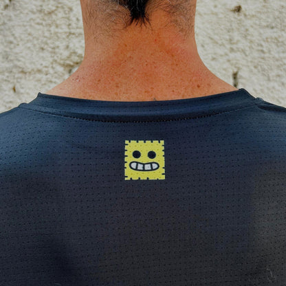 LA JUGUETERIA LOOSE FIT RASHGUARD