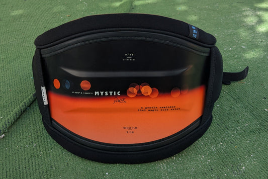 MYSTIC MAJESTIC YDWER TALLA S 2026 - USADO