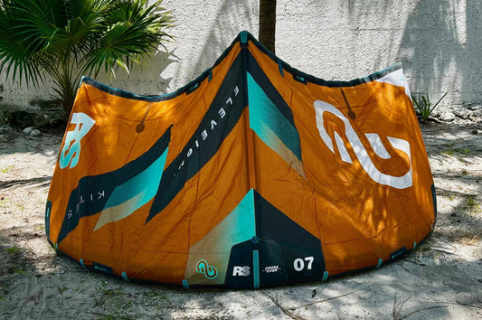 ELEVEIGHT RS V7 7M 2023 - USADO