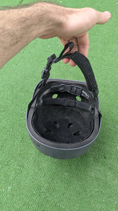 MYSTIC MK8 HELMET SIZE M - USADO