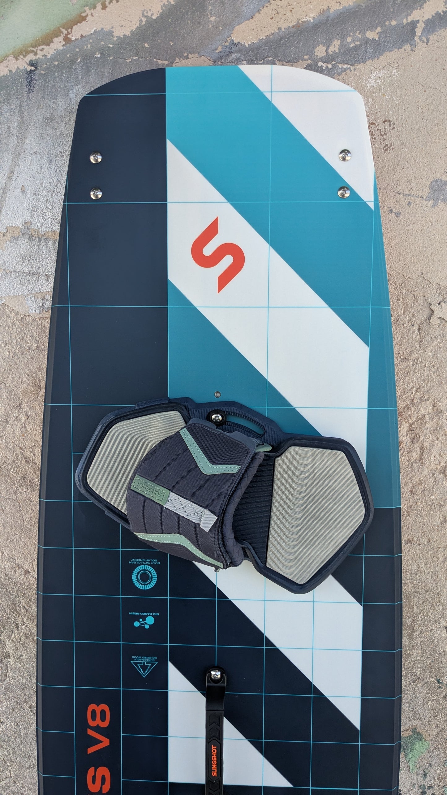 SLINGSHOT CRISIS V8 151CM 2026 - USADA
